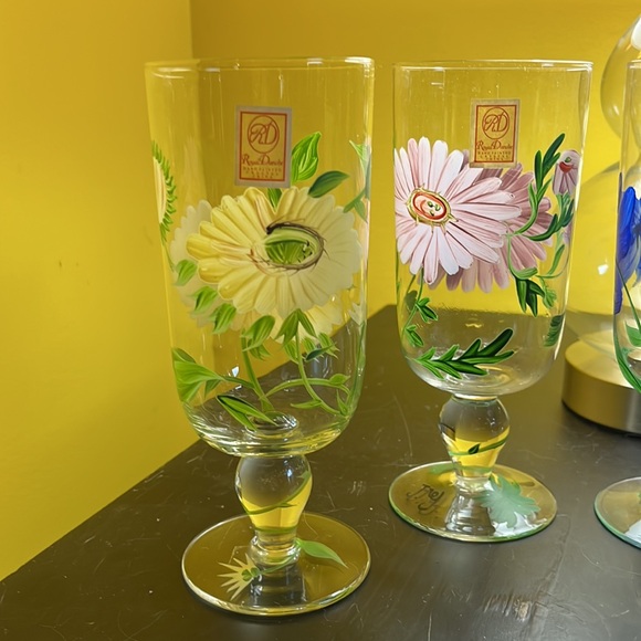 Set of 4 hand painted Crystal China Royal Danube Pedal-stool glasses flowers - Picture 2 of 8